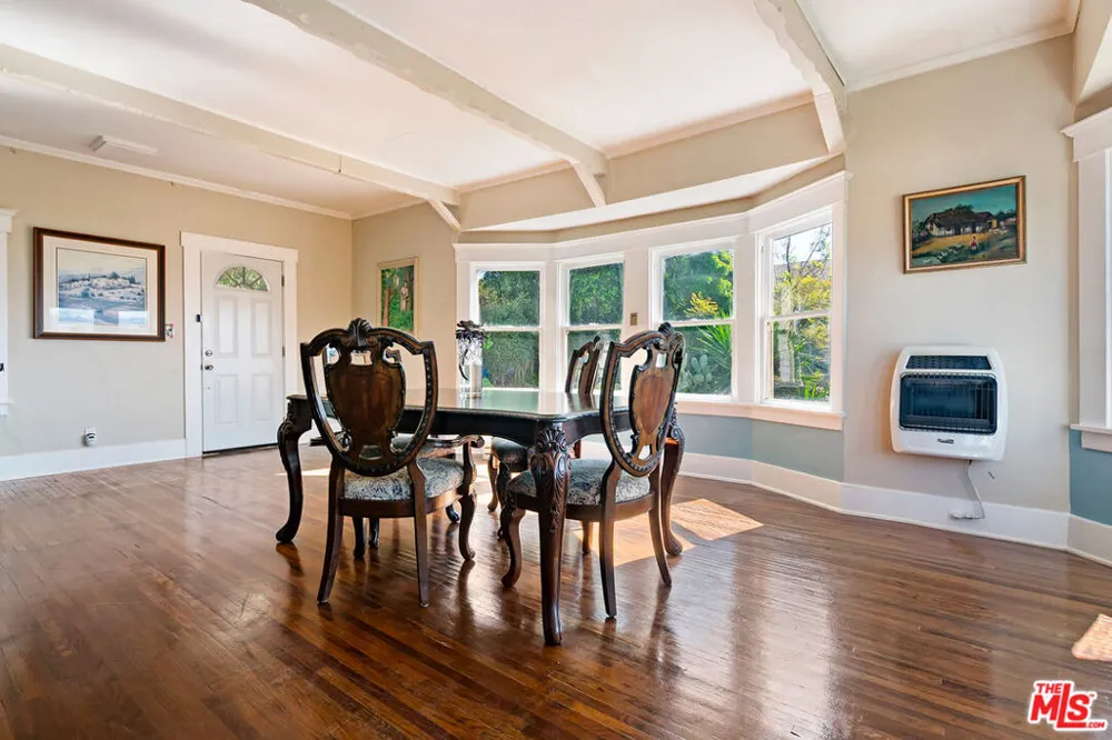 207 Ocean Ave Ext Santa Monica, CA 90402