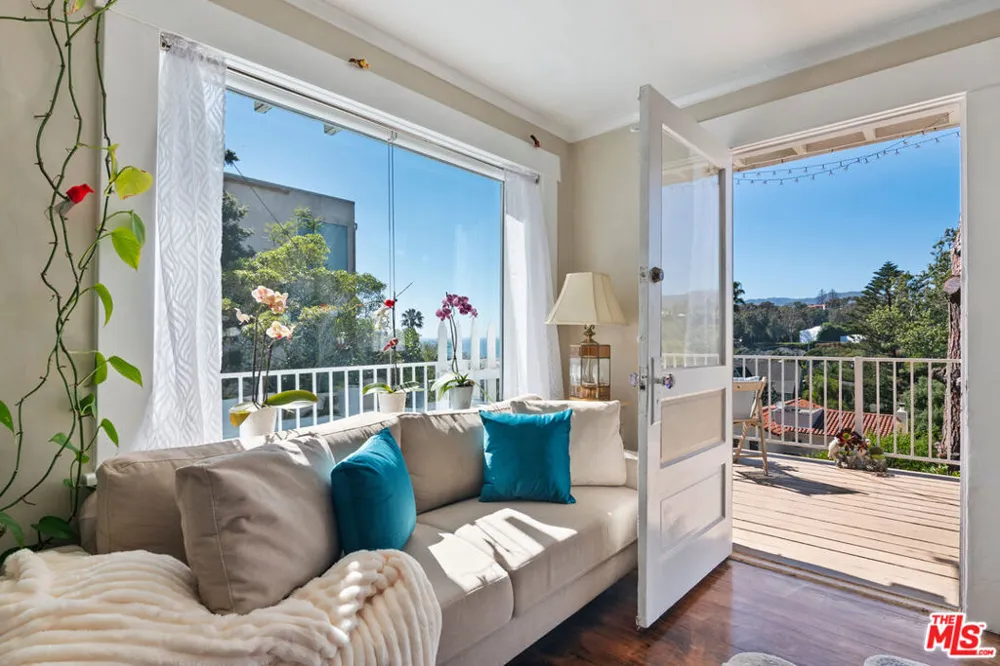 207 Ocean Ave Ext Santa Monica, CA 90402