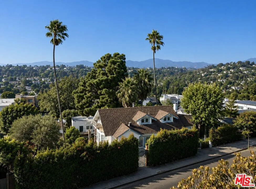 207 Ocean Ave Ext Santa Monica, CA 90402