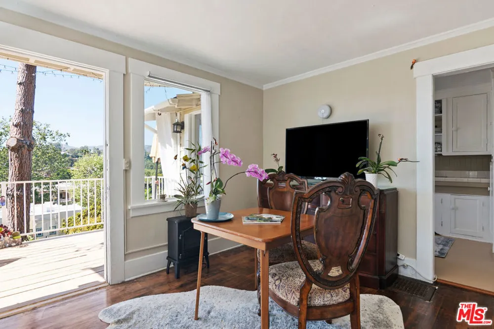 207 Ocean Ave Ext Santa Monica, CA 90402