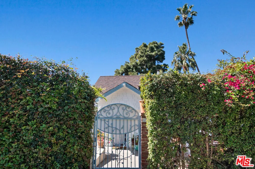 207 Ocean Ave Ext Santa Monica, CA 90402