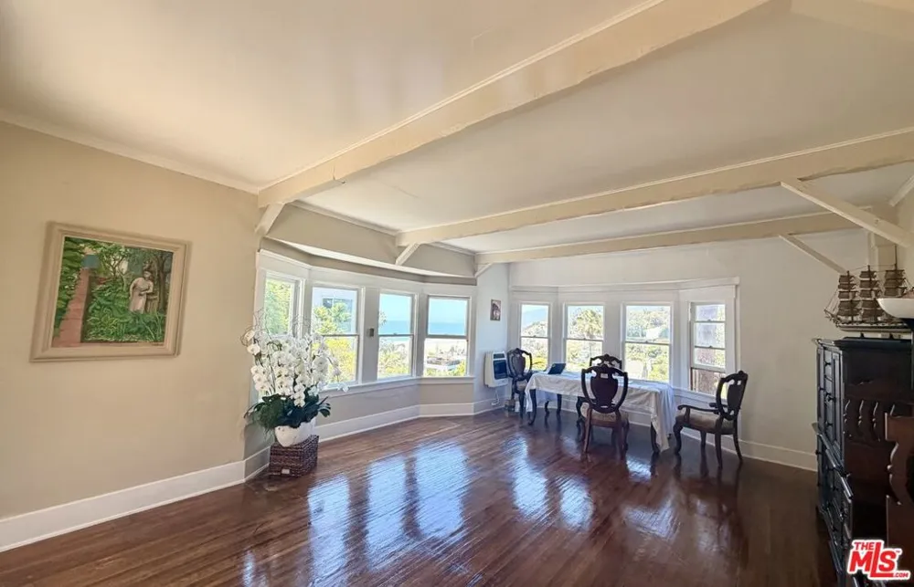 207 Ocean Ave Ext Santa Monica, CA 90402
