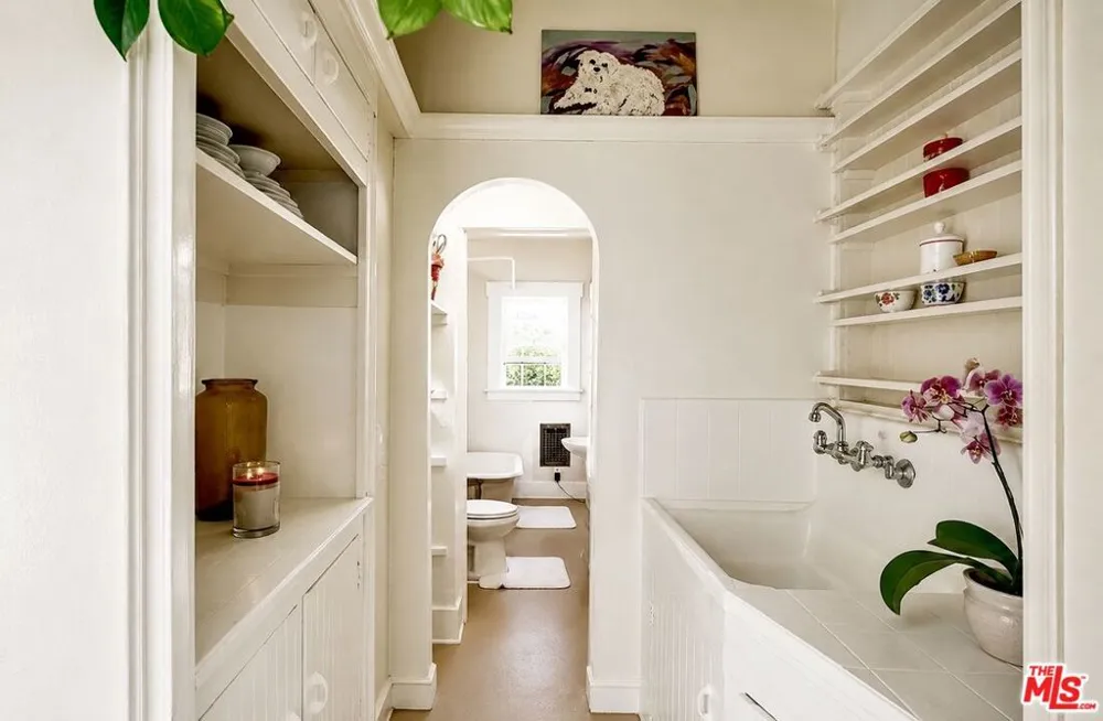 207 Ocean Ave Ext Santa Monica, CA 90402