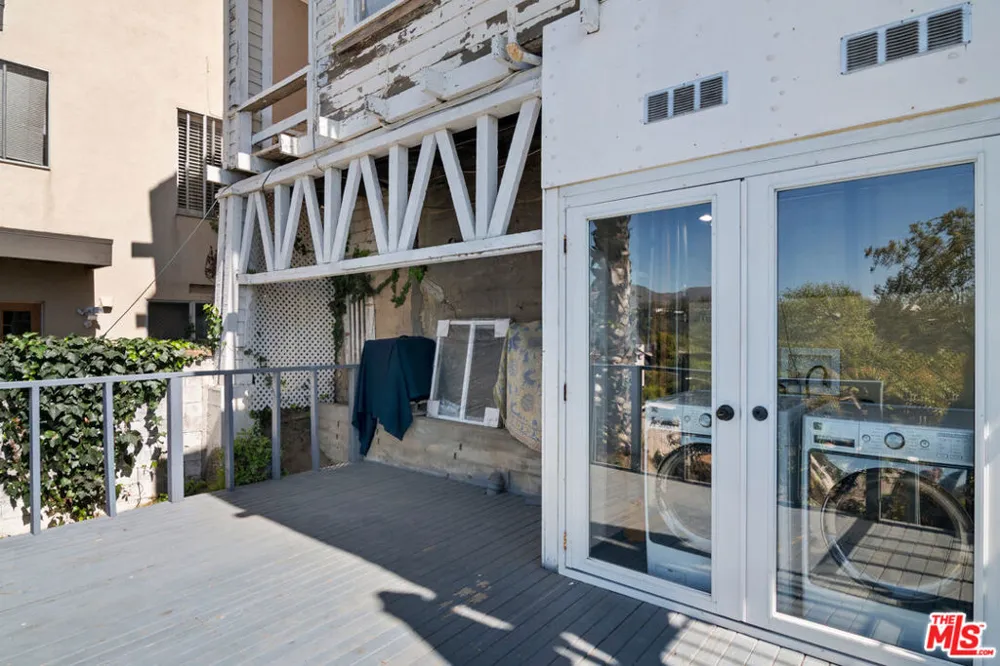 207 Ocean Ave Ext Santa Monica, CA 90402