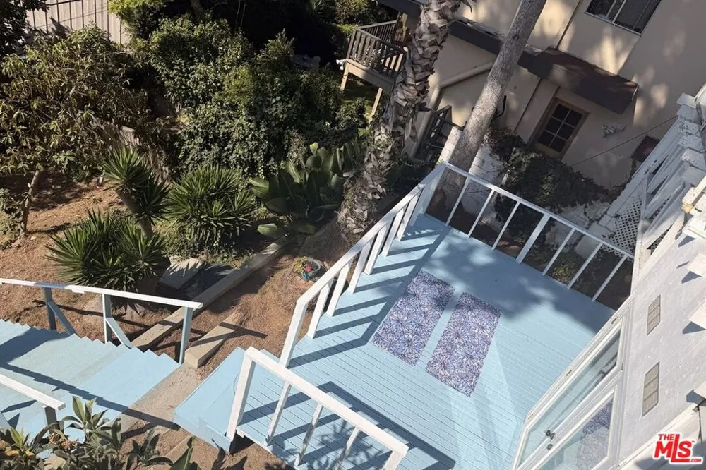 207 Ocean Ave Ext Santa Monica, CA 90402