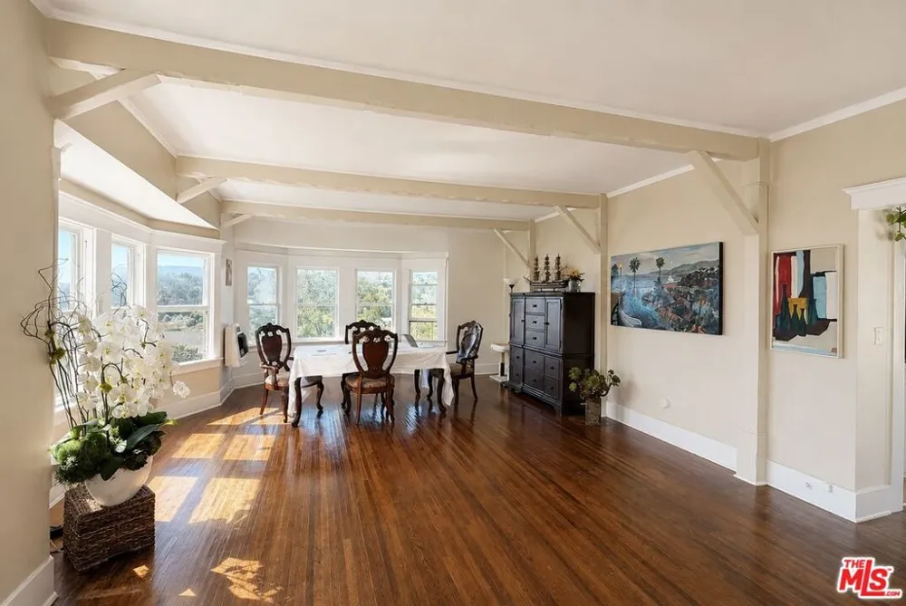 207 Ocean Ave Ext Santa Monica, CA 90402