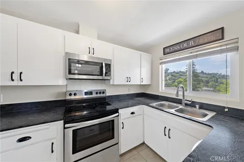 806 E 4th #9