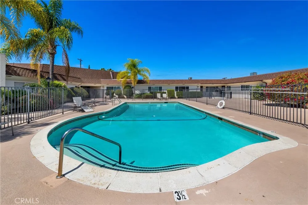 806 E 4th #9 Escondido, CA 92025