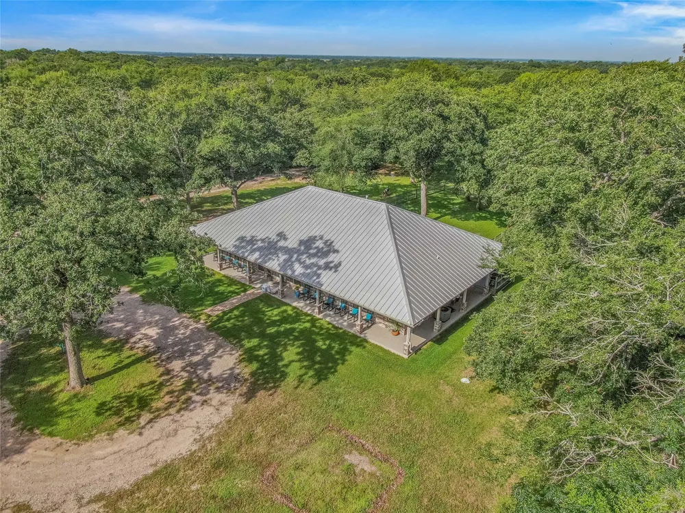 10250 Dogwood Trail College Station, TX 77845