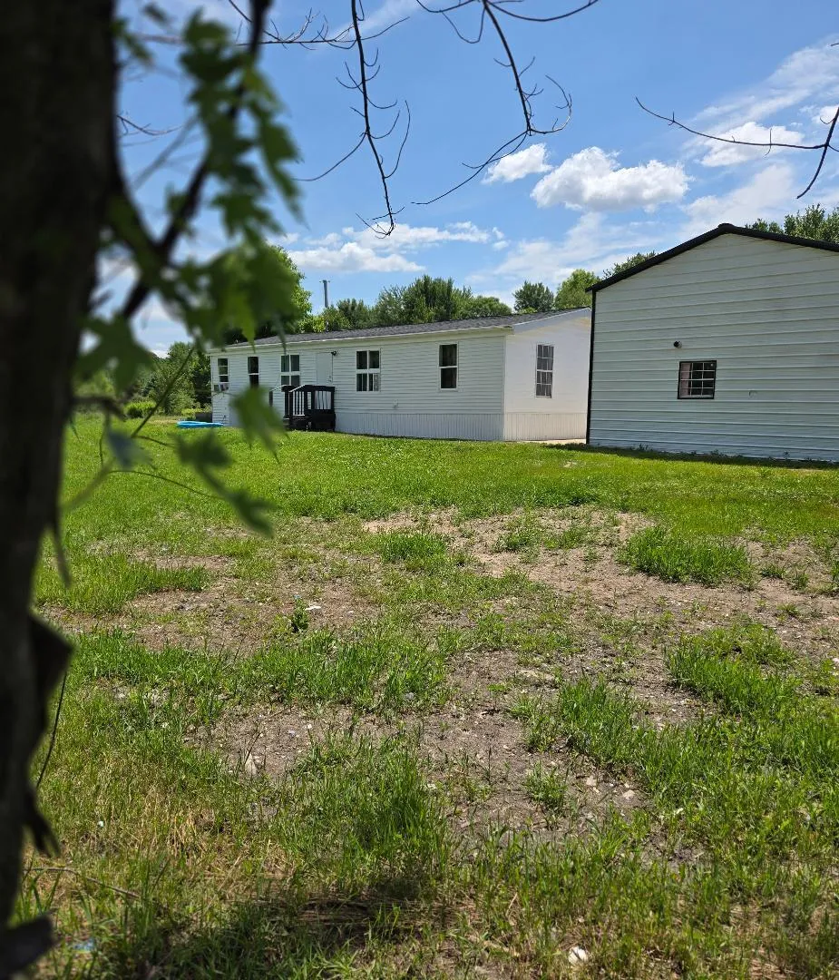 475 Tyler Road Wayland, MI 49348