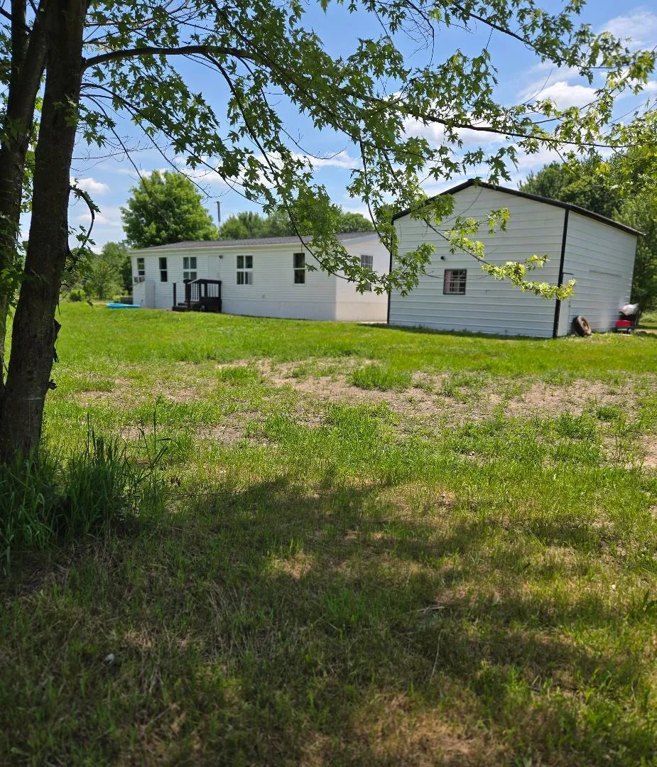 475 Tyler Road Wayland, MI 49348