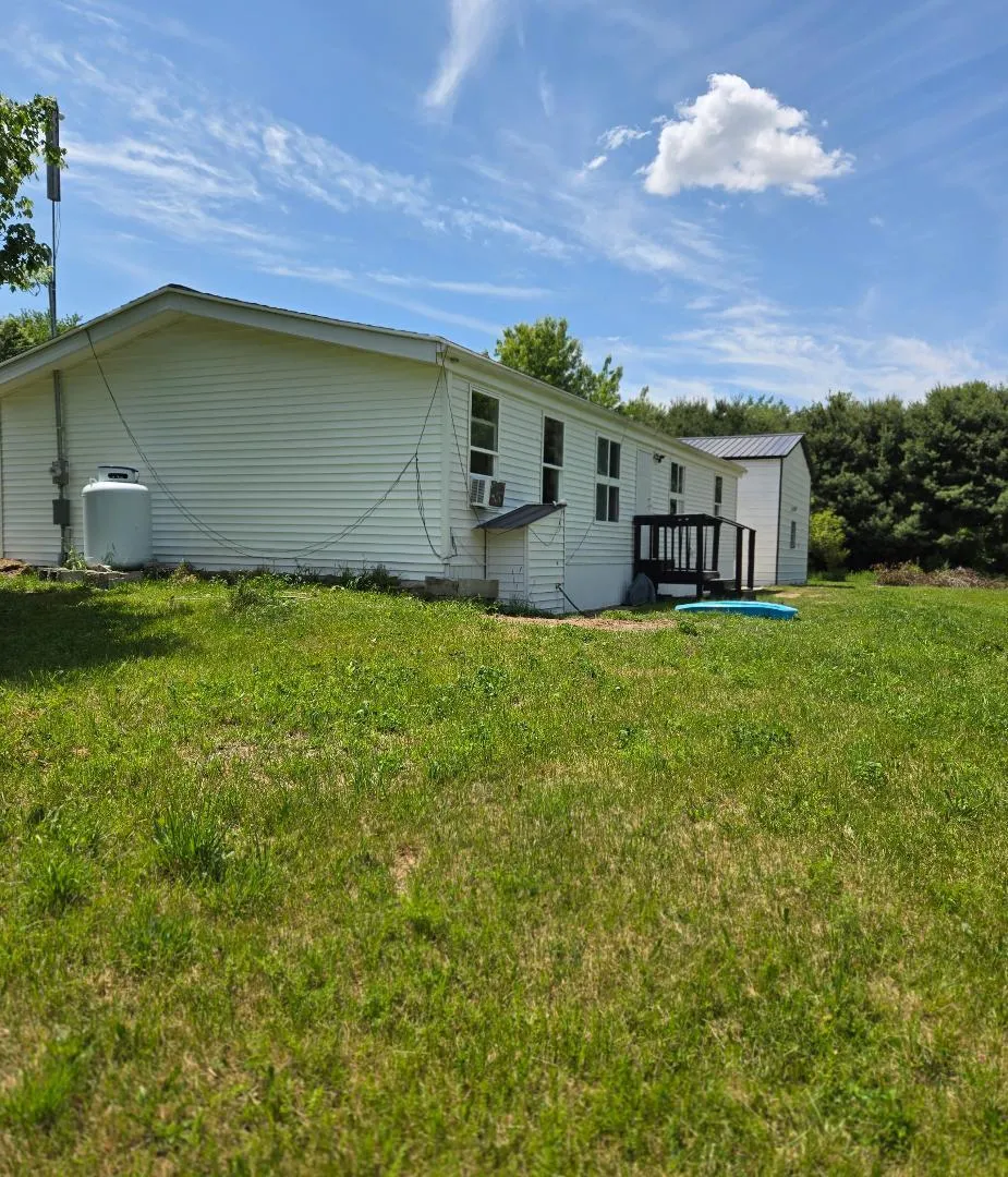 475 Tyler Road Wayland, MI 49348