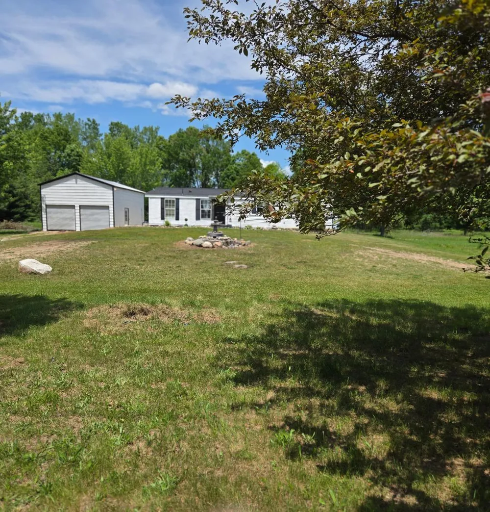 475 Tyler Road Wayland, MI 49348
