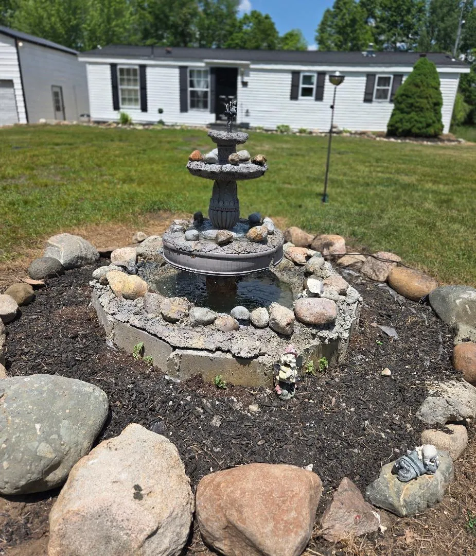 475 Tyler Road Wayland, MI 49348