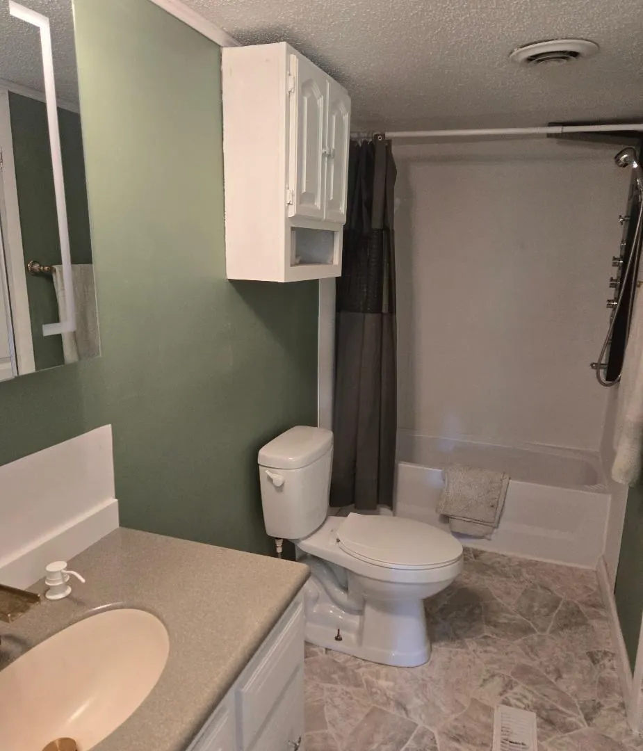 475 Tyler Road Wayland, MI 49348