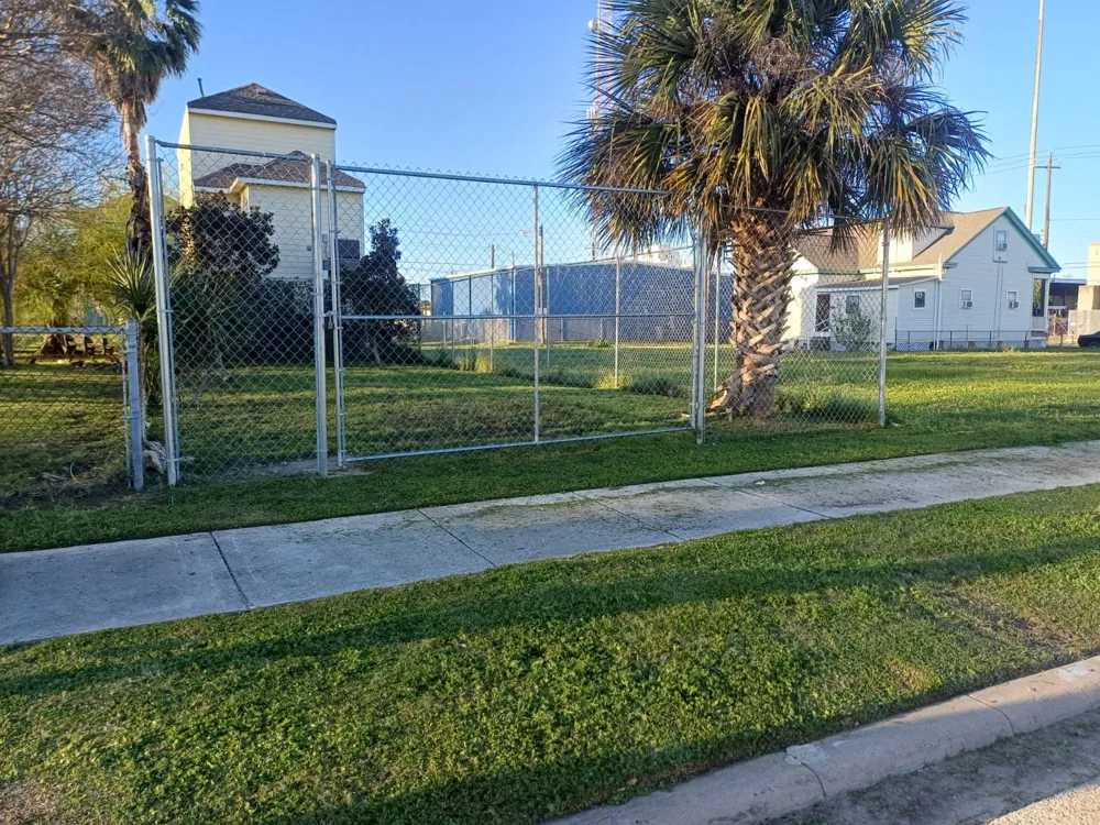 2714 Church Street Galveston, TX 77550