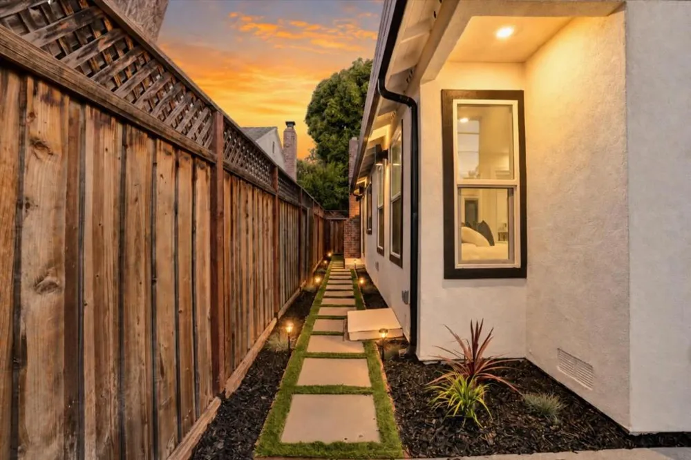 2233 W Hedding Street San Jose, CA 95128