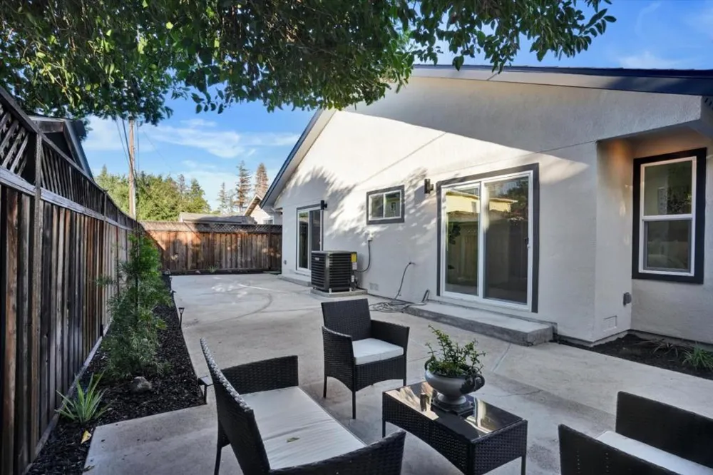 2233 W Hedding Street San Jose, CA 95128