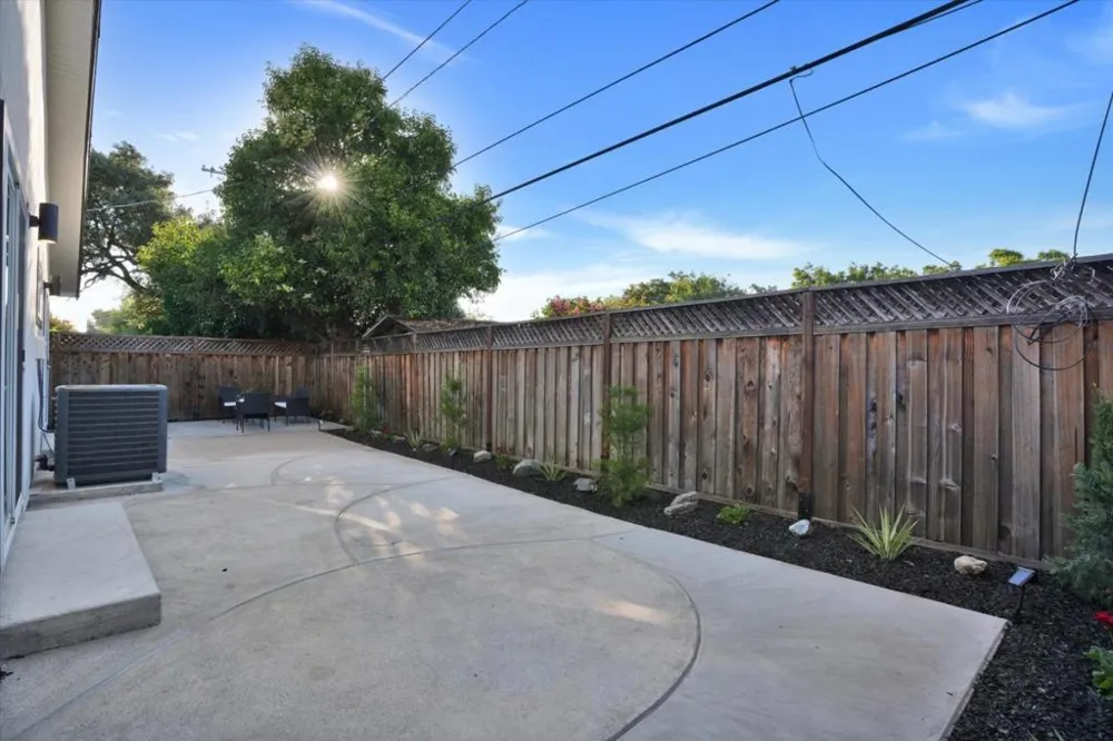 2233 W Hedding Street San Jose, CA 95128