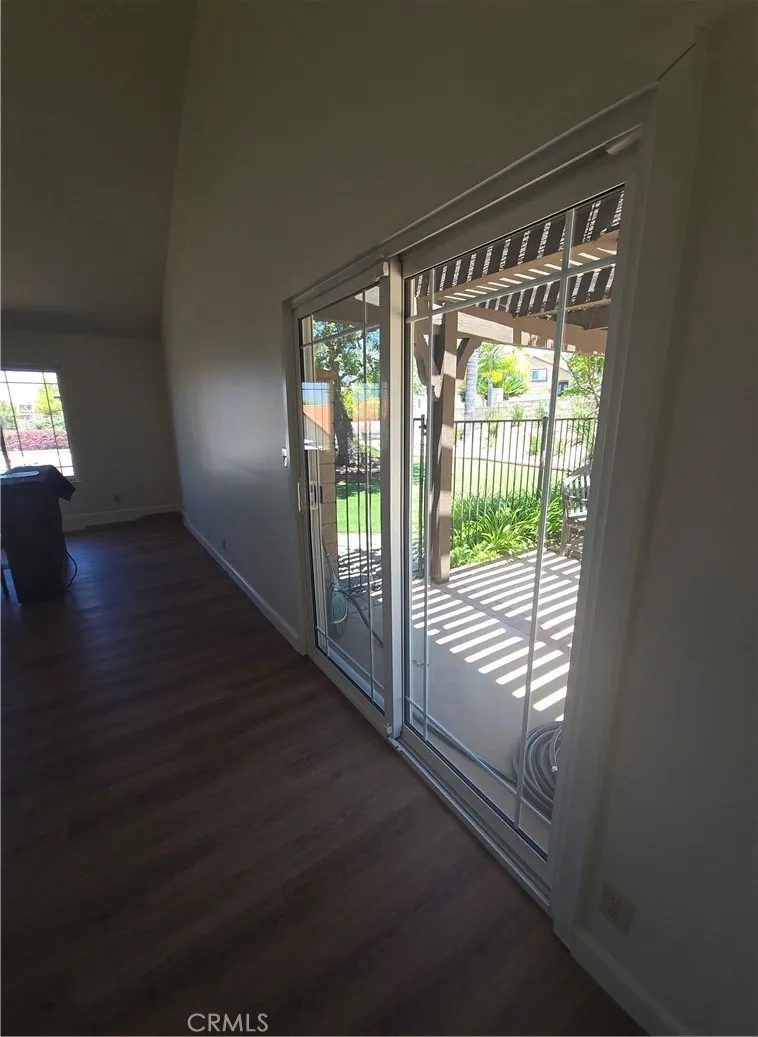7134 Dos Rios Tujunga, CA 91042