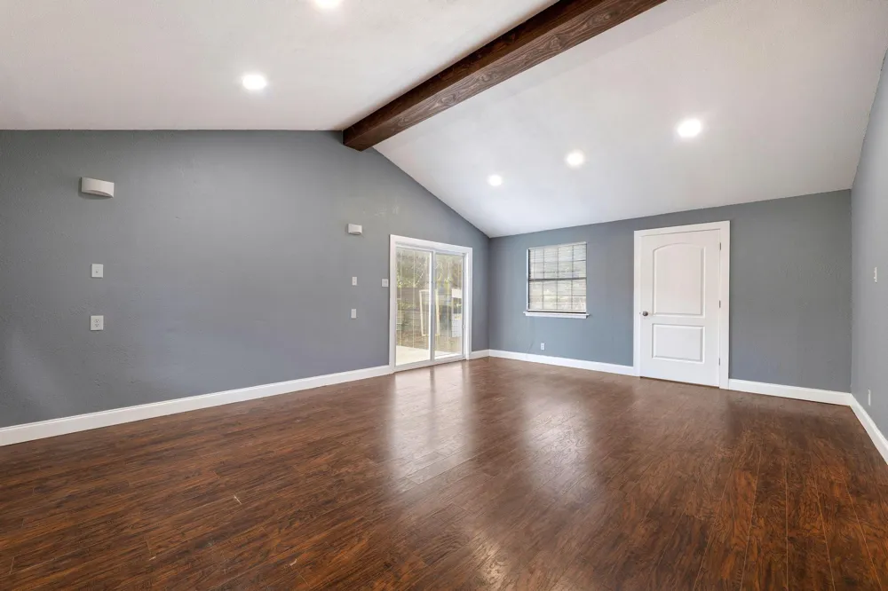 720 Dyer Street Rockdale, TX 76567