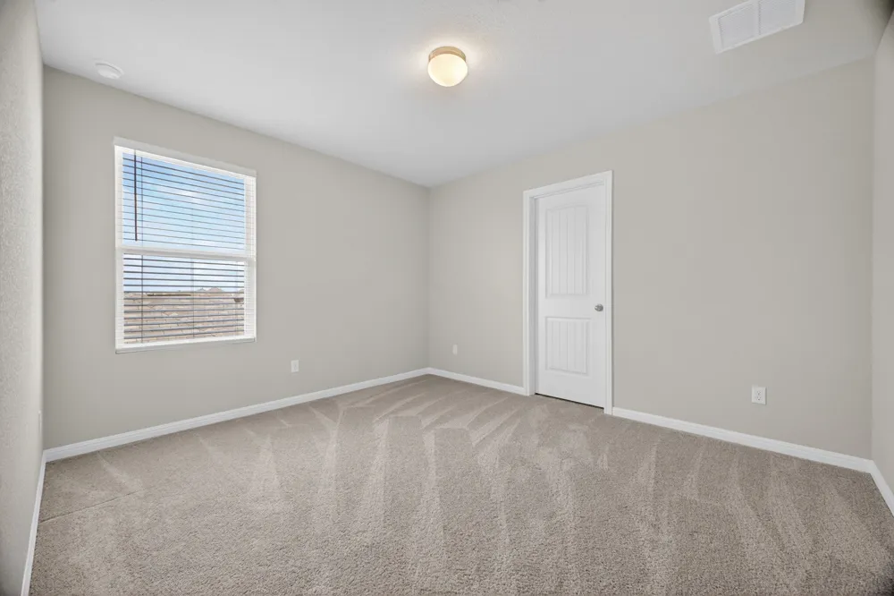 411 Palo Brea Loop Hutto, TX 78634