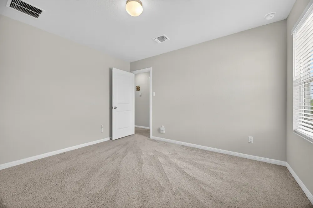 411 Palo Brea Loop Hutto, TX 78634