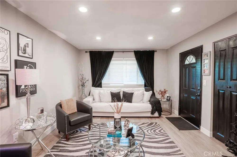 1837 Benedict Pomona, CA 91767