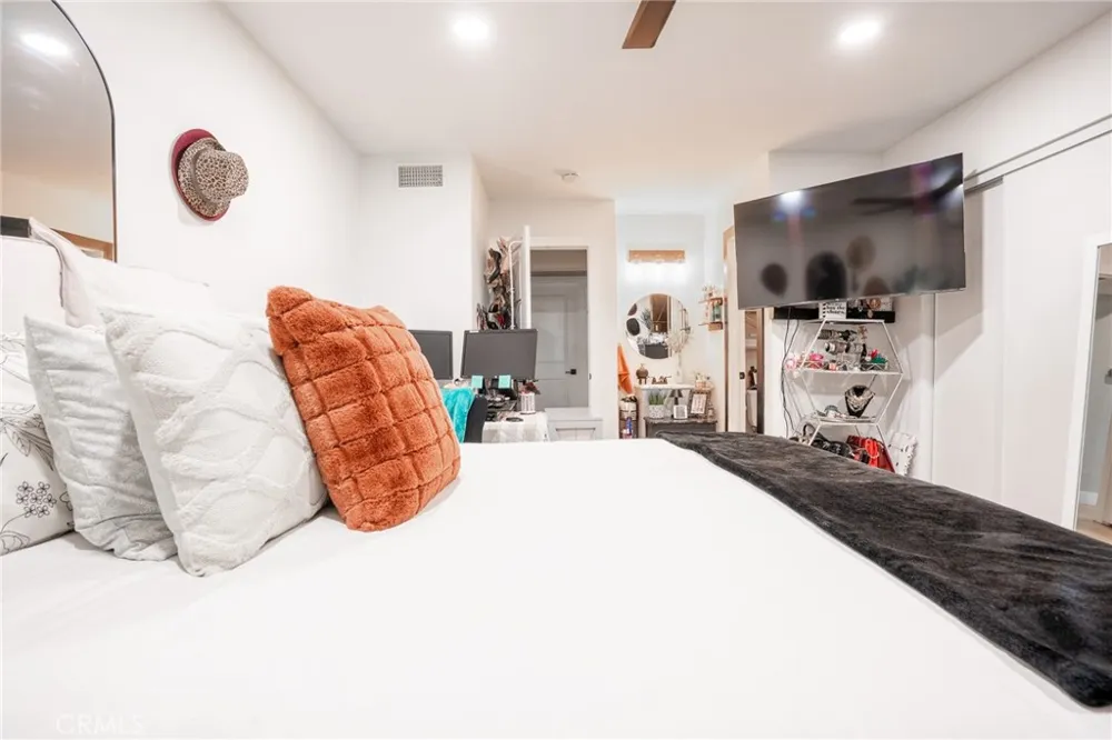1837 Benedict Pomona, CA 91767