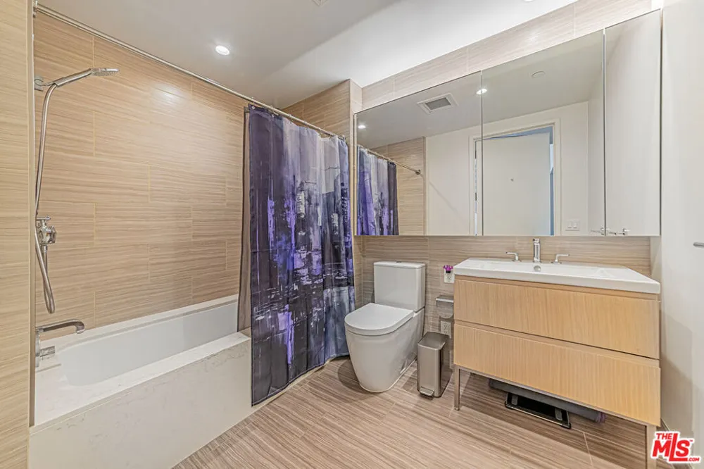 877 Francisco Street #806 Los Angeles, CA 90017