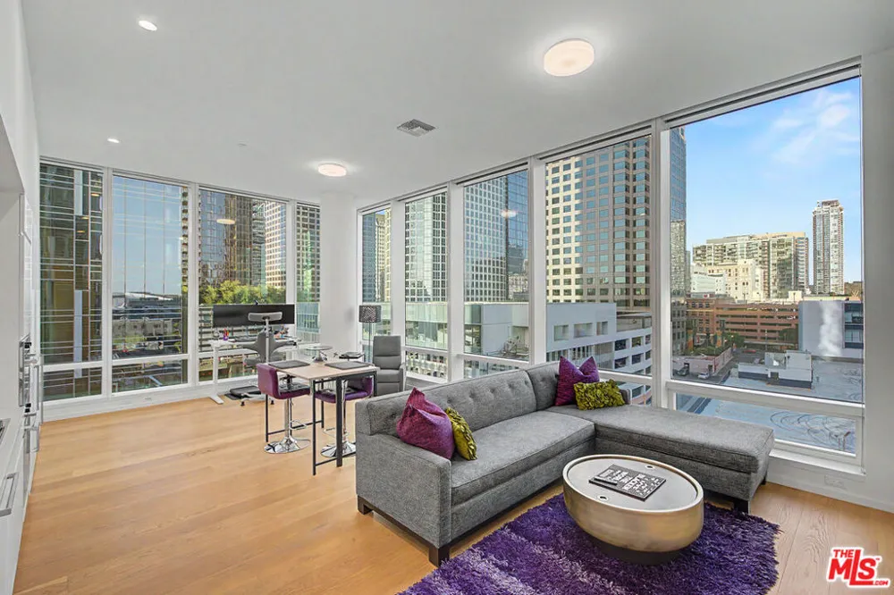 877 Francisco Street #806 Los Angeles, CA 90017