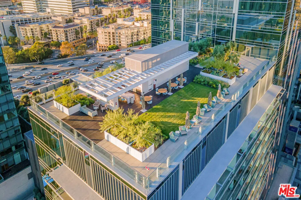 877 Francisco Street #806 Los Angeles, CA 90017