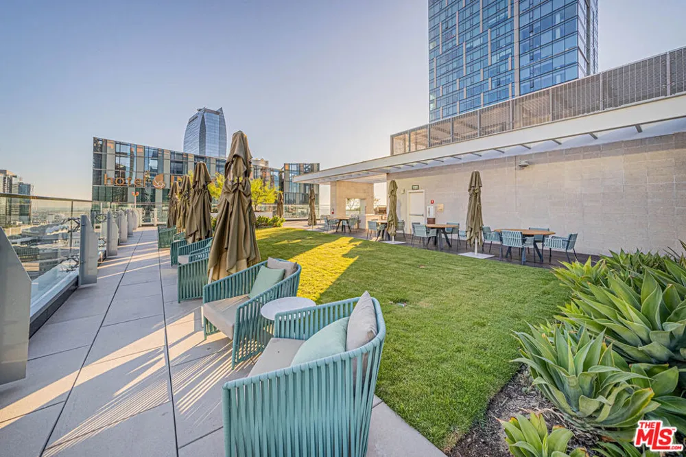 877 Francisco Street #806 Los Angeles, CA 90017