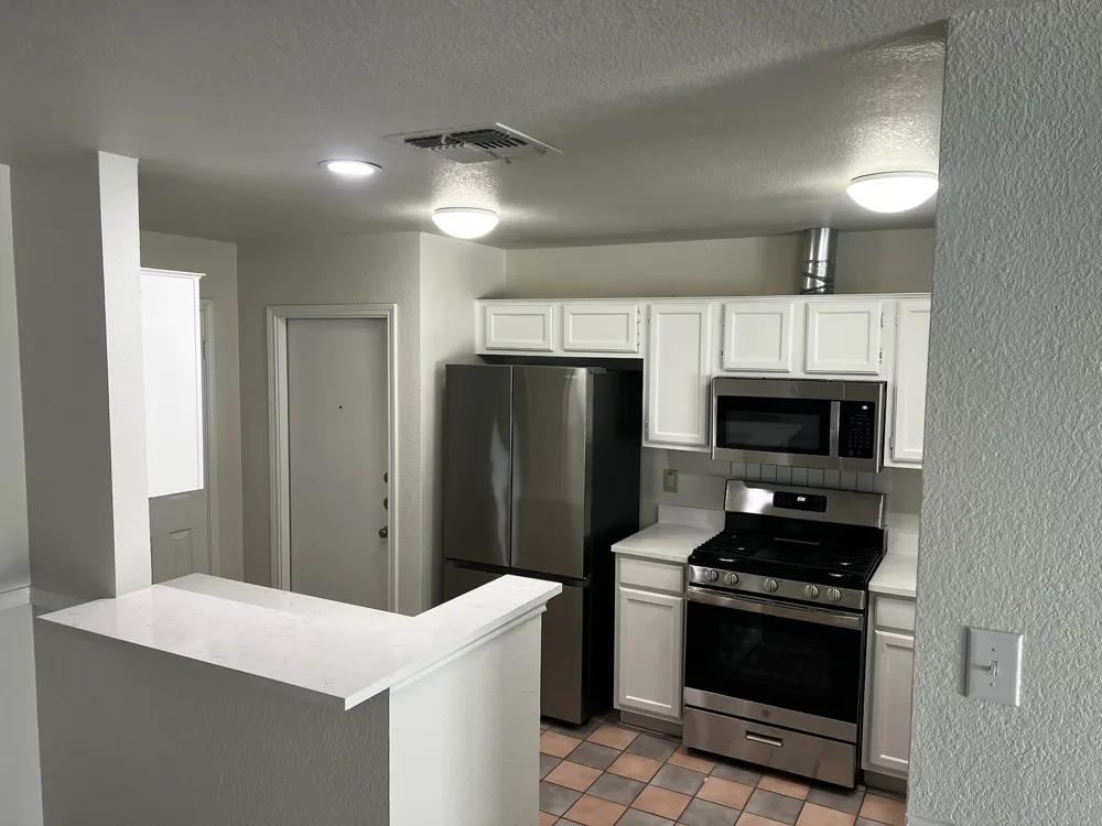 607 Saunders Drive Round Rock, TX 78664