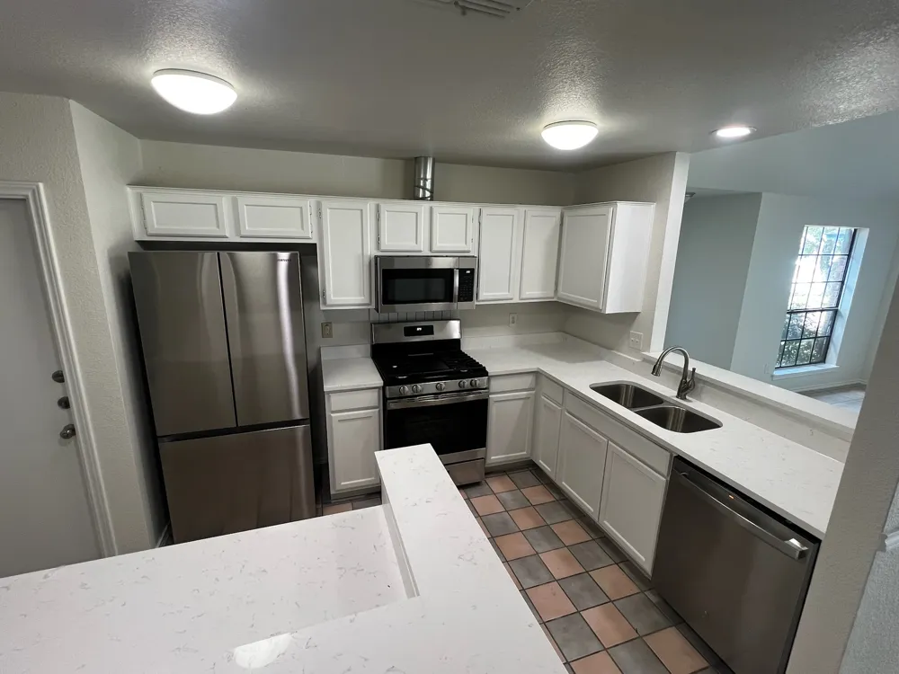 607 Saunders Drive Round Rock, TX 78664
