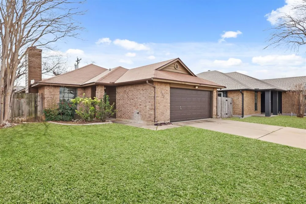 607 Saunders Drive Round Rock, TX 78664