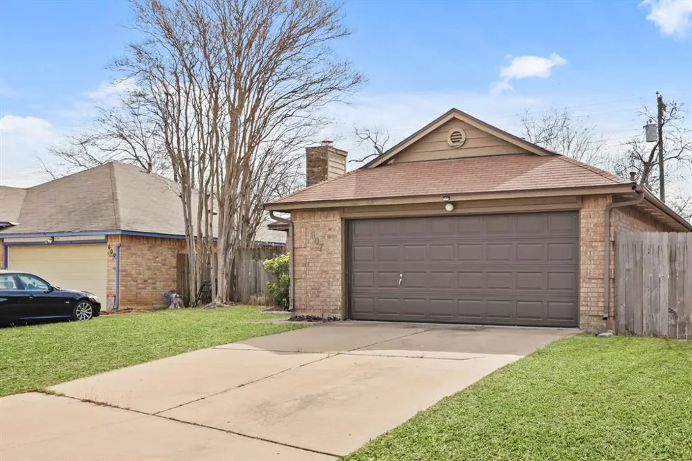 607 Saunders Drive Round Rock, TX 78664