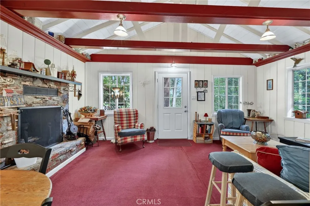 501 Dogwood Canyon Blue Jay, CA 92317