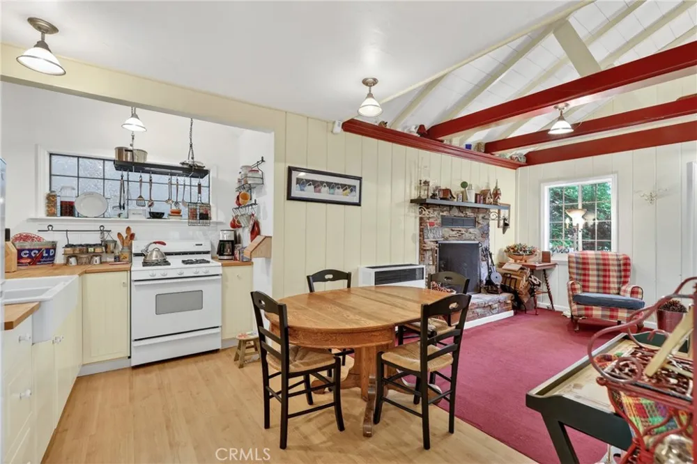 501 Dogwood Canyon Blue Jay, CA 92317