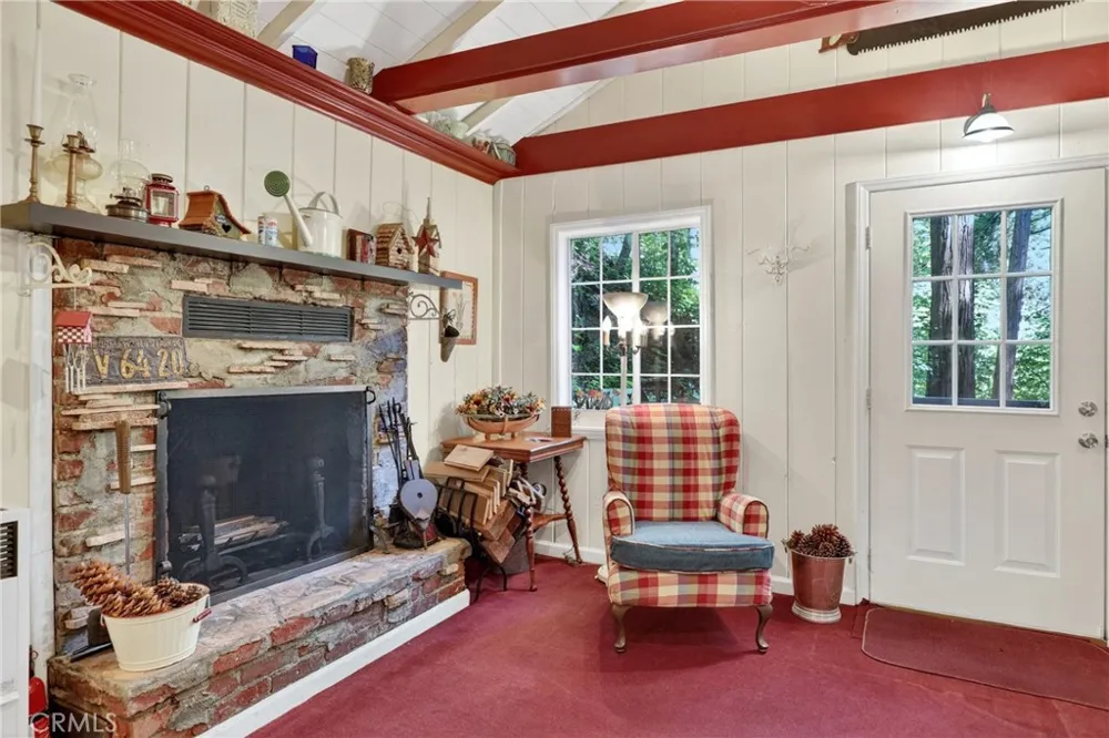 501 Dogwood Canyon Blue Jay, CA 92317