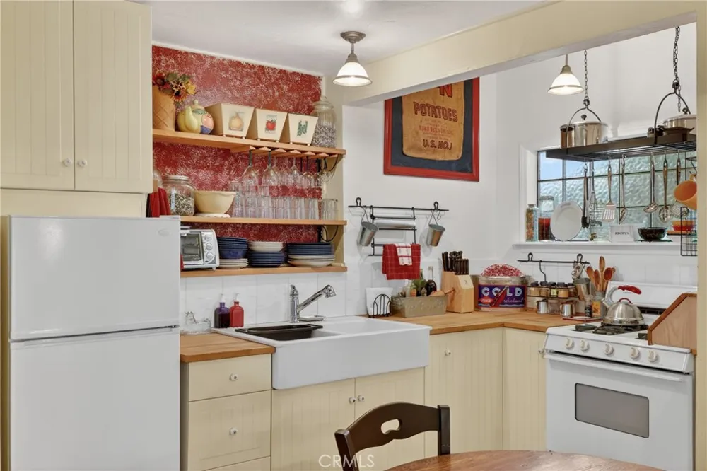 501 Dogwood Canyon Blue Jay, CA 92317
