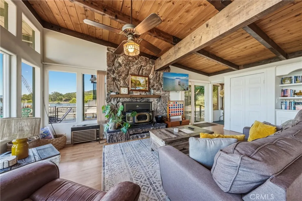 12250 Baylis Cove Lower Lake, CA 95457