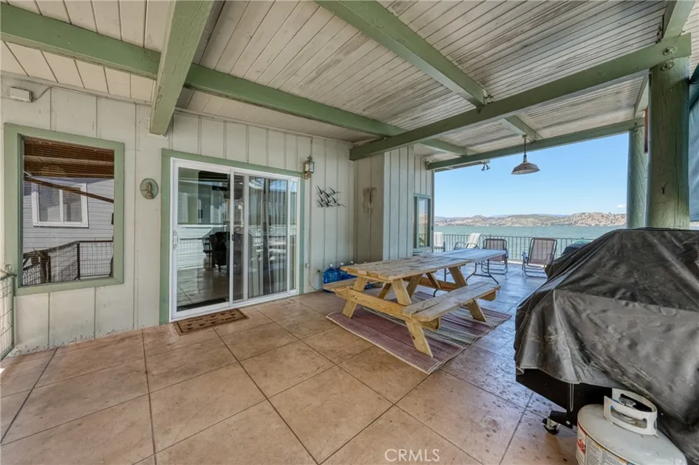 12250 Baylis Cove Lower Lake, CA 95457