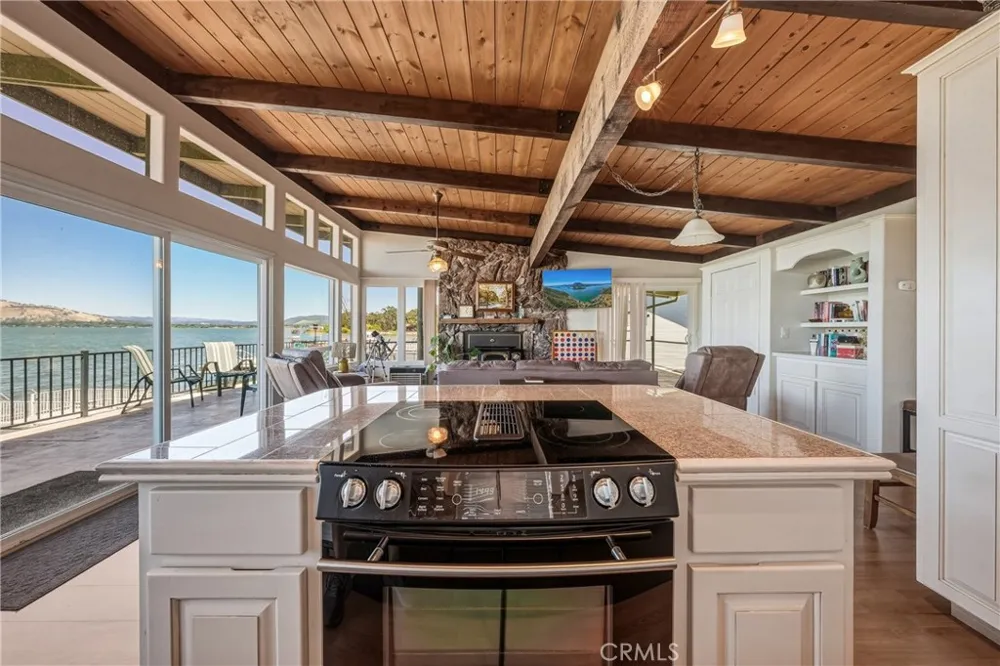 12250 Baylis Cove Lower Lake, CA 95457