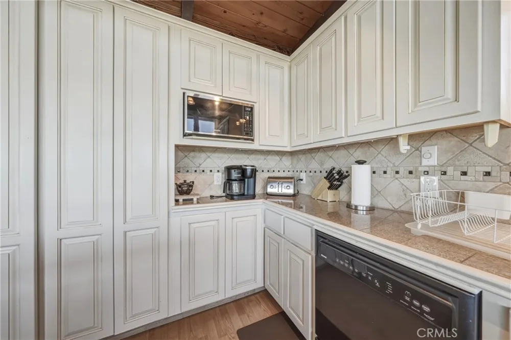12250 Baylis Cove Lower Lake, CA 95457