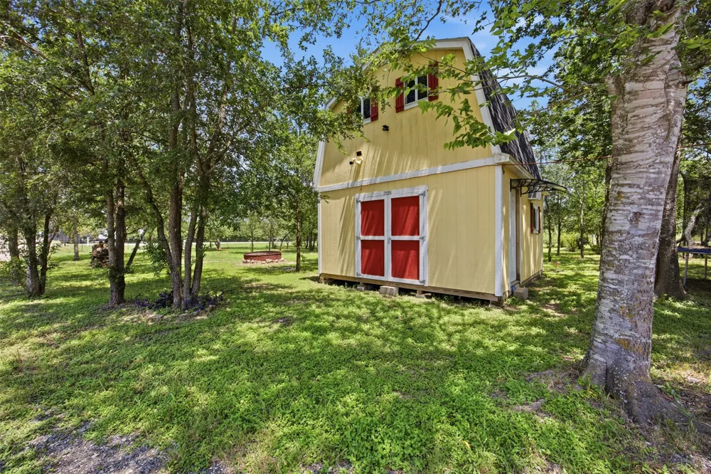 135 Side Saddle Drive Cedar Creek, TX 78612