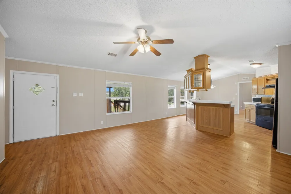 135 Side Saddle Drive Cedar Creek, TX 78612