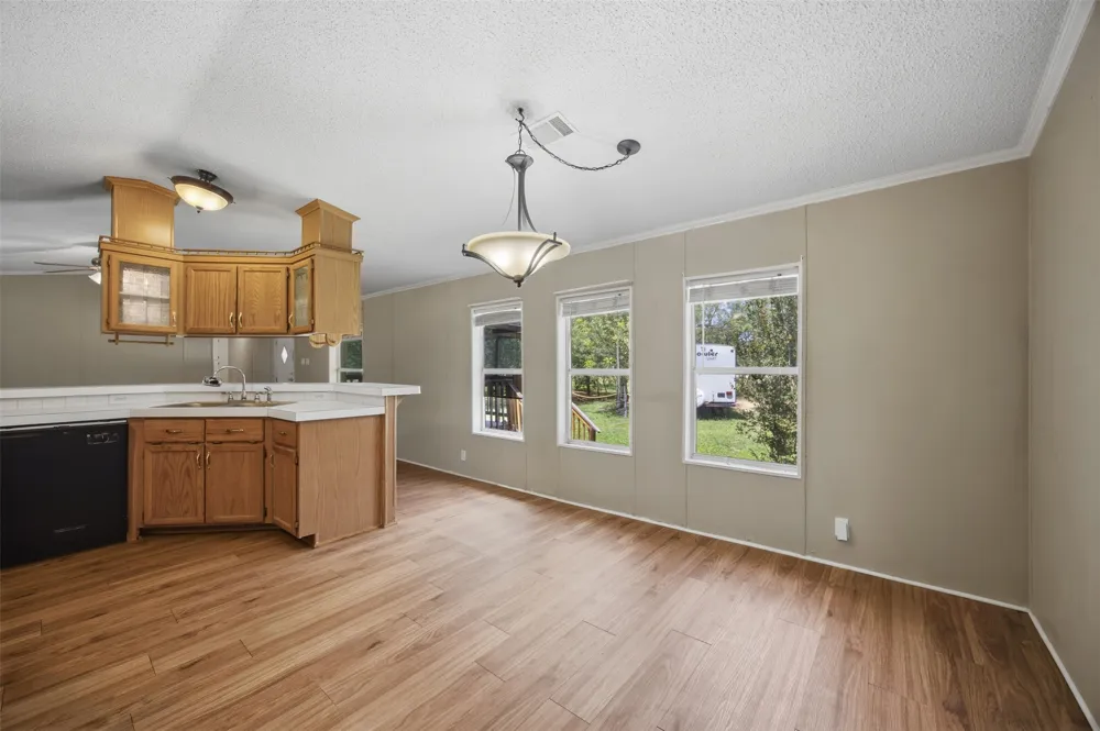 135 Side Saddle Drive Cedar Creek, TX 78612
