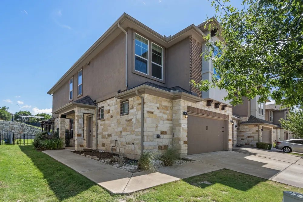 205 Homily Drive Pflugerville, TX 78660