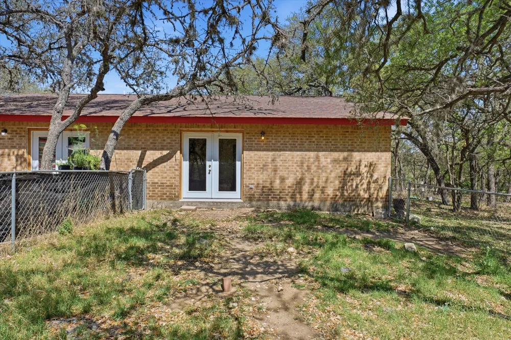 405 Whitetail Drive #B San Marcos, TX 78666